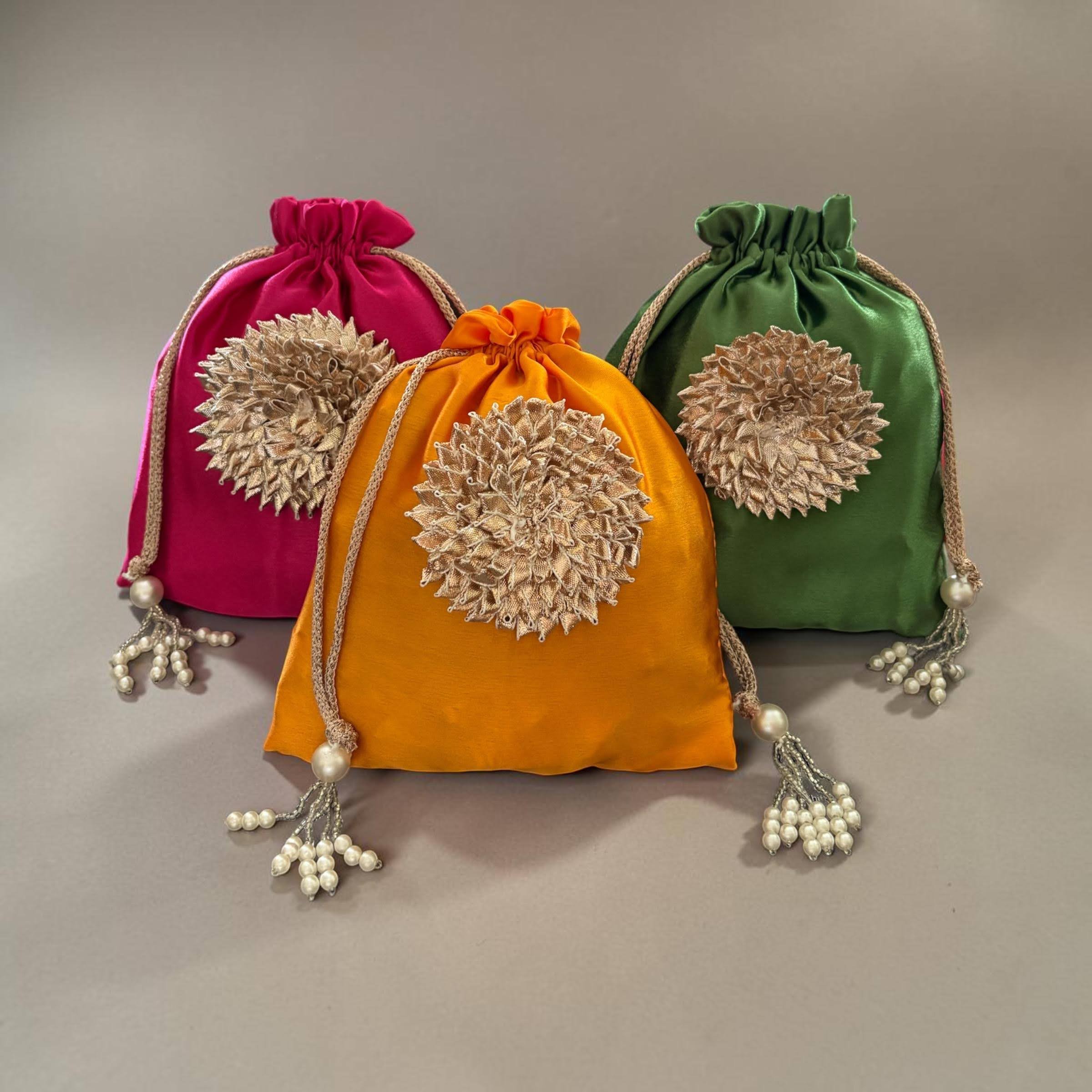 GOTA FLOWER POTLI